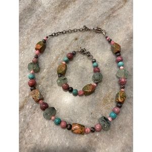 *SALE* Beaded necklace and bracelet
